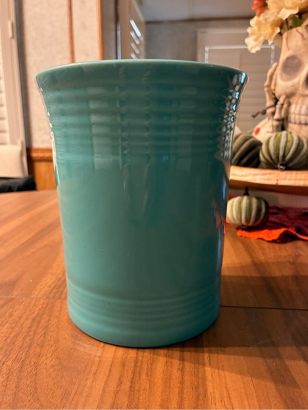 Fiesta utensil crock in turquoise